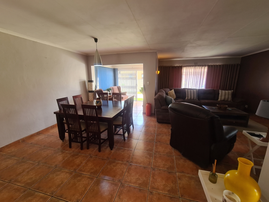 4 Bedroom Property for Sale in Vaalpark Free State